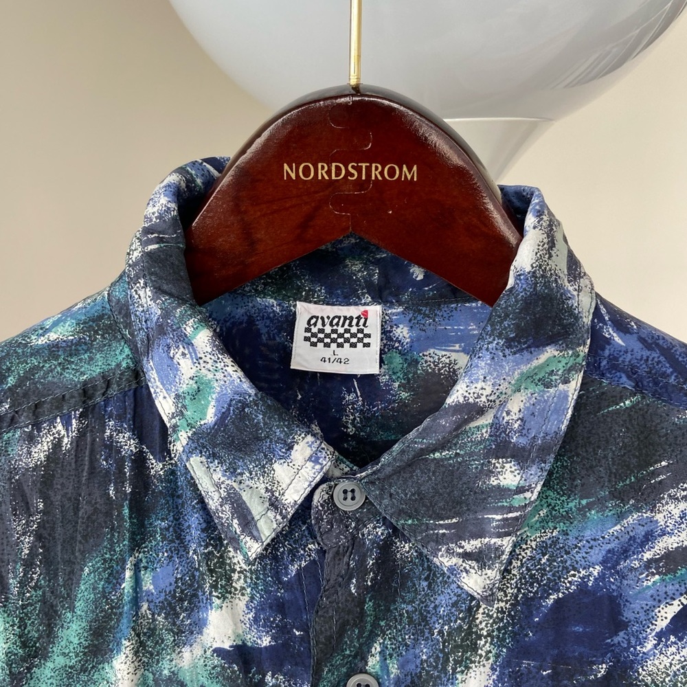 Vintage Silk Short Sleeve Shirt in Large - Picture 2 of 4